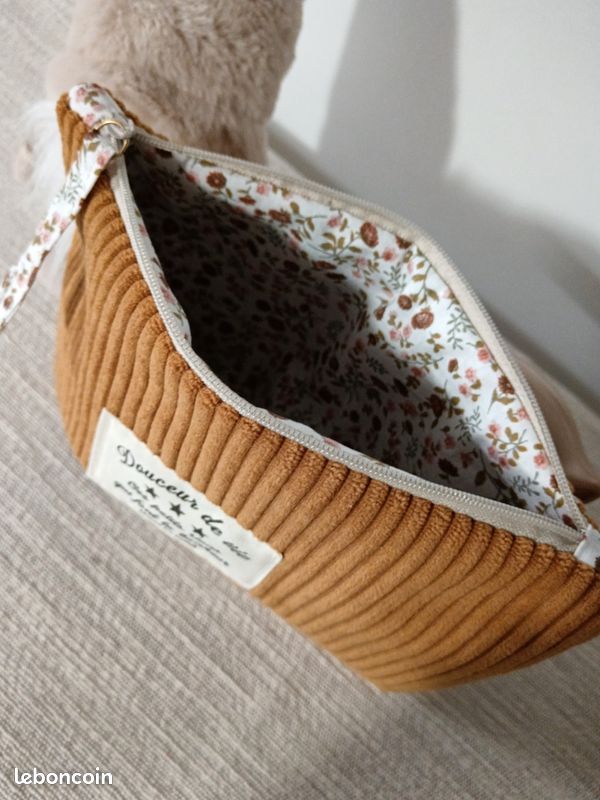 Trousse à maquillage ou autre en velours côtelé (image 3)