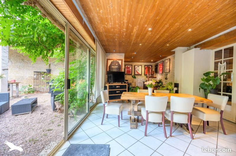 Maison 5 pièces 196 m² · à Sainte-Soulle · 196 m² · 379 080 €