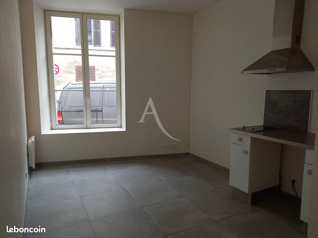 Studio 1 pièce 16 m² (image 2)