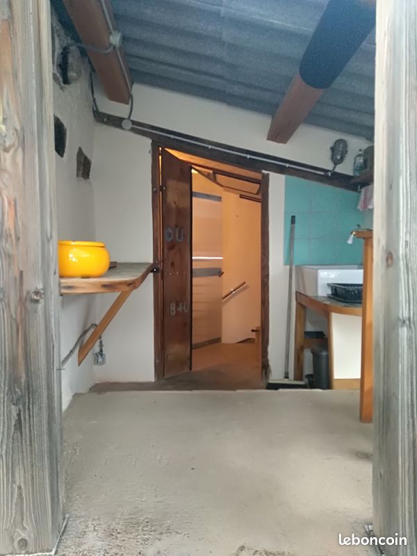 Les Vans centre ville maison avec terrasse (image 11)