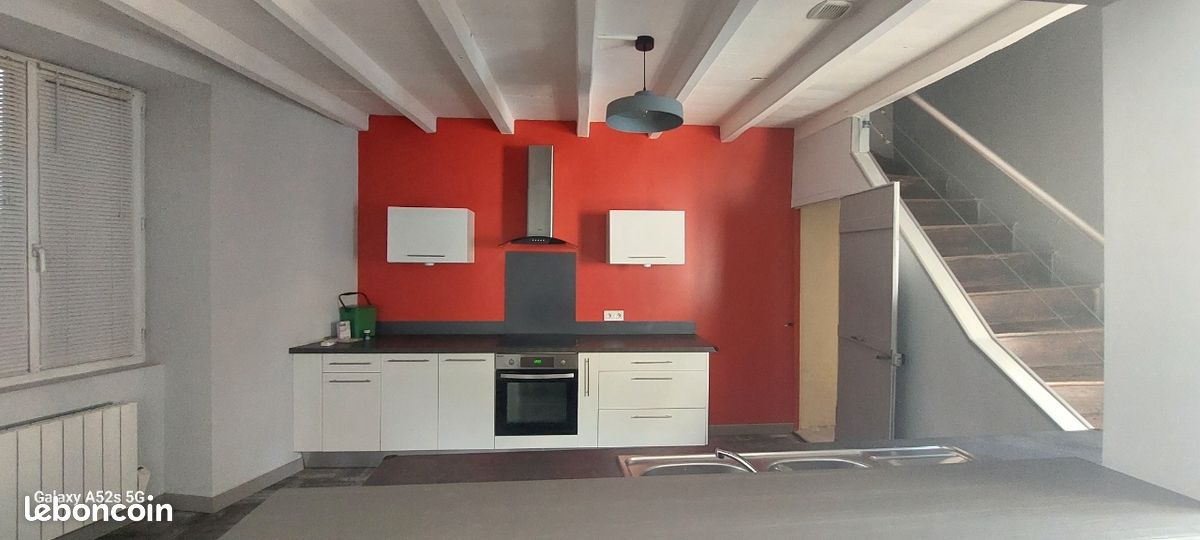Maison 3 pièces 77 m² · à Montmoreau · 77 m² · 600 €