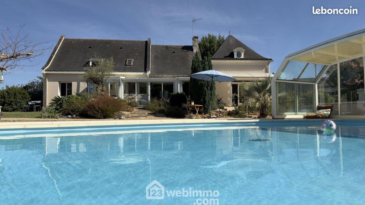 Maison 7 pièces 250 m² · à Mazé-Milon · 250 m² · 399 020 €