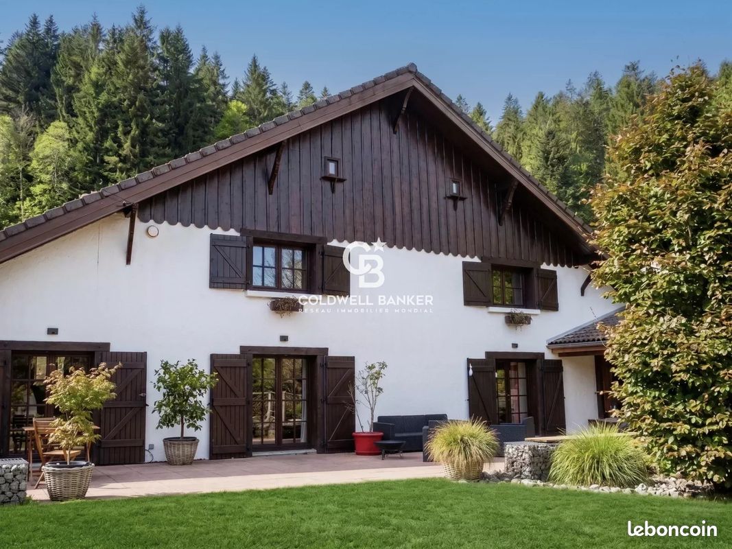 Maison 9 pièces 300 m² · à Gérardmer · 300 m² · 998 000 €
