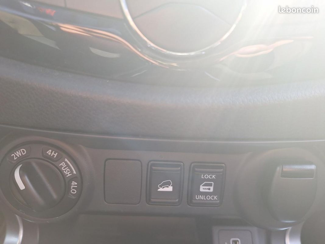 Nissan np300 navara double cab 2.3 dci 165 n-connecta 4wd (image 21)