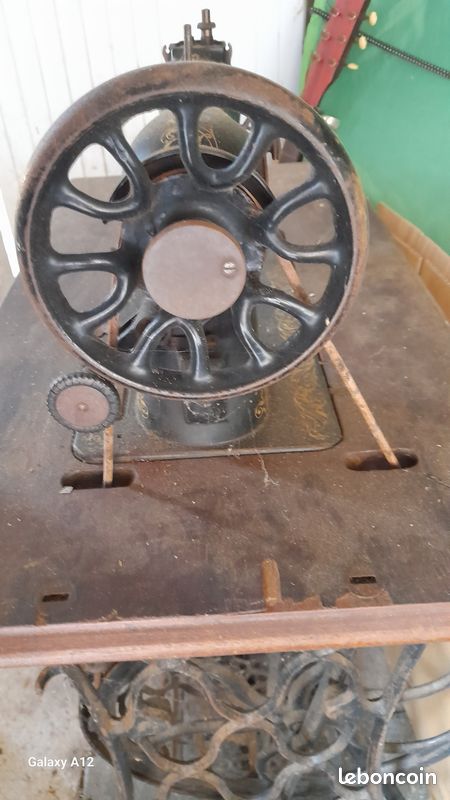 Table-machine a coudre (image 3)