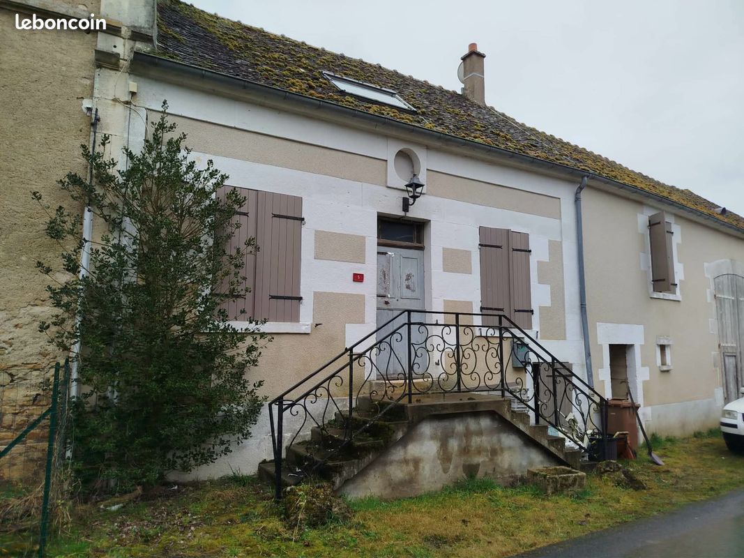 Maison 4 pièces 100 m² · à Giry · 100 m² · 35 000 €