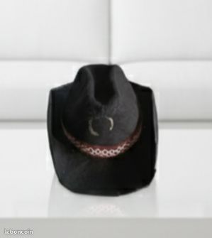 Chapeau cowboy cuir d'occasion - Accessoires & Bagagerie