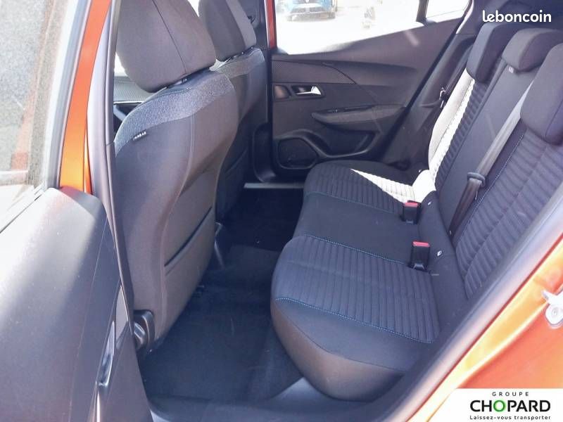 Peugeot 2008 PureTech 100 S&S BVM6 Style (image 18)