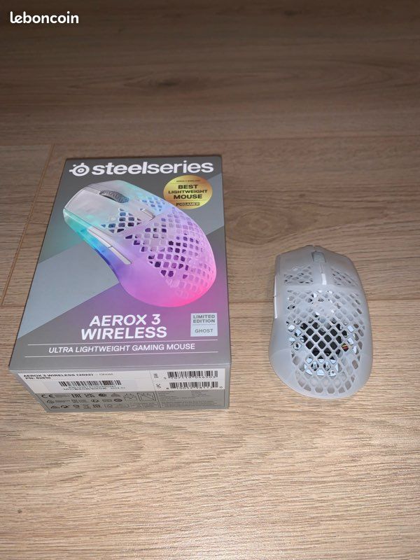 Souris gaming : SteelSeries Aerox 3 Wireless - Ghost (image 2)