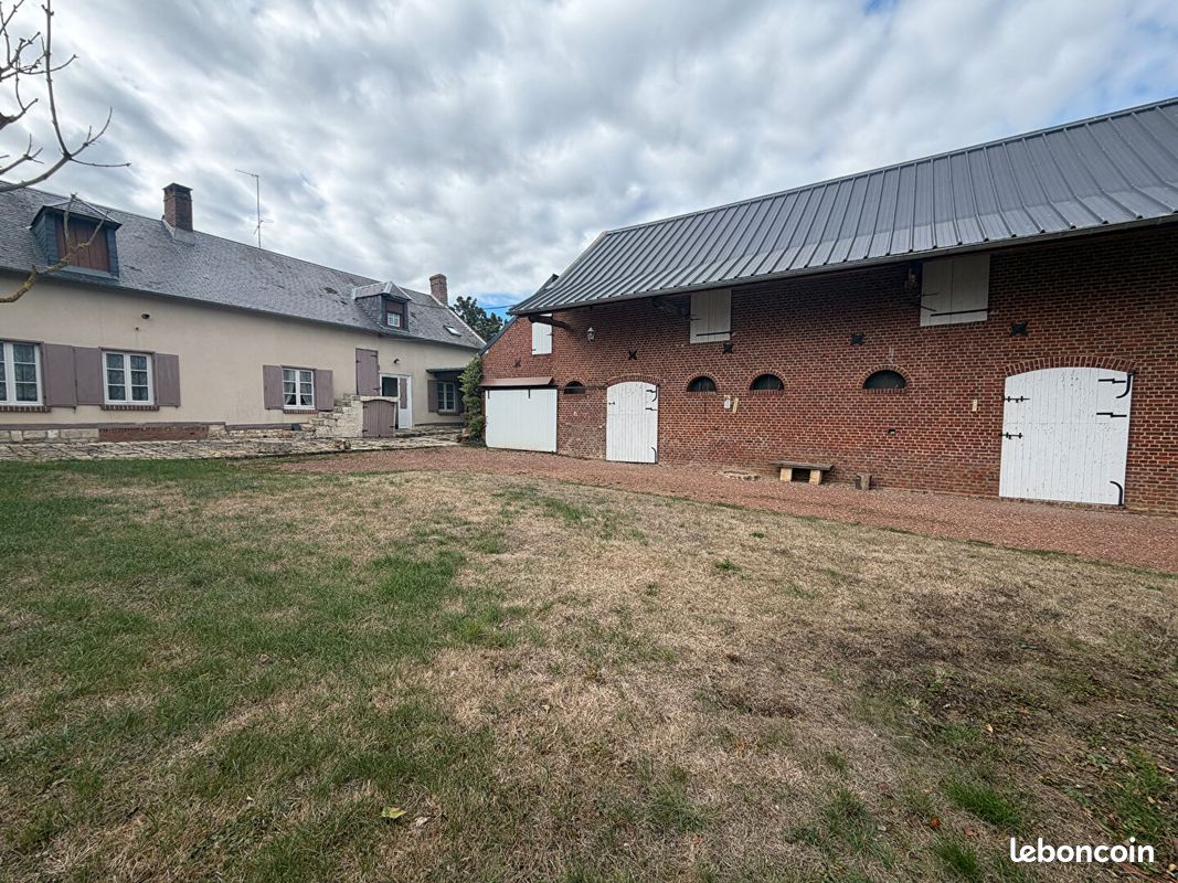 Maison 7 pièces 127 m² · à Breteuil · 127 m² · 218 000 €