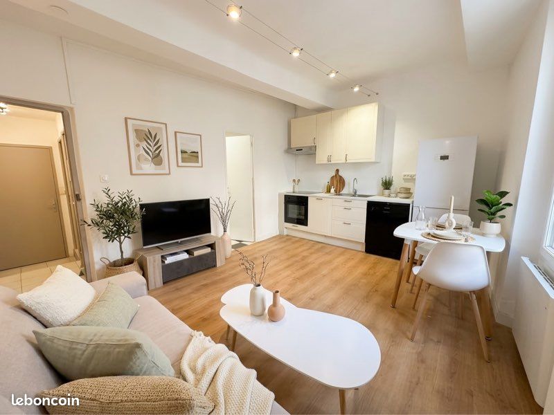 Appartement 2 pièces 31 m² · à Auriol · 31 m² · 690 €/mois