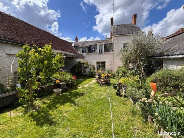 Maison 7 pièces 238 m²