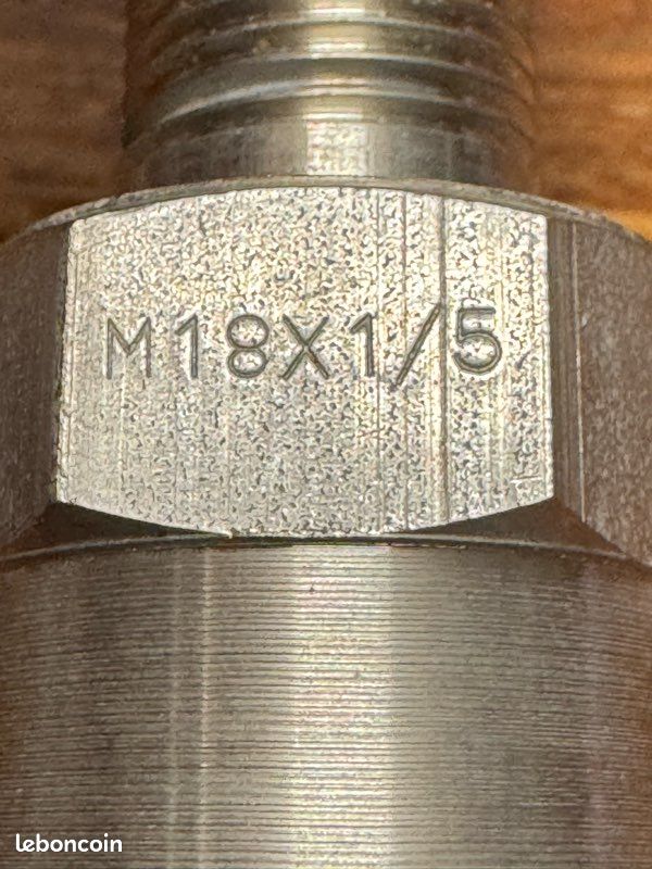 Capteur magnétique industriel Jaeger 81877601 M18x15 neuf ancien stock (image 14)