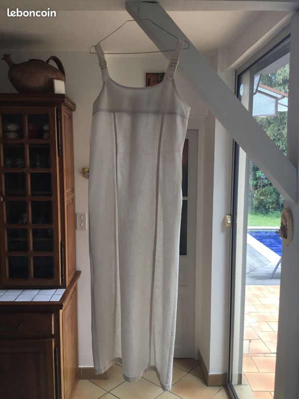 Robe (image 1)