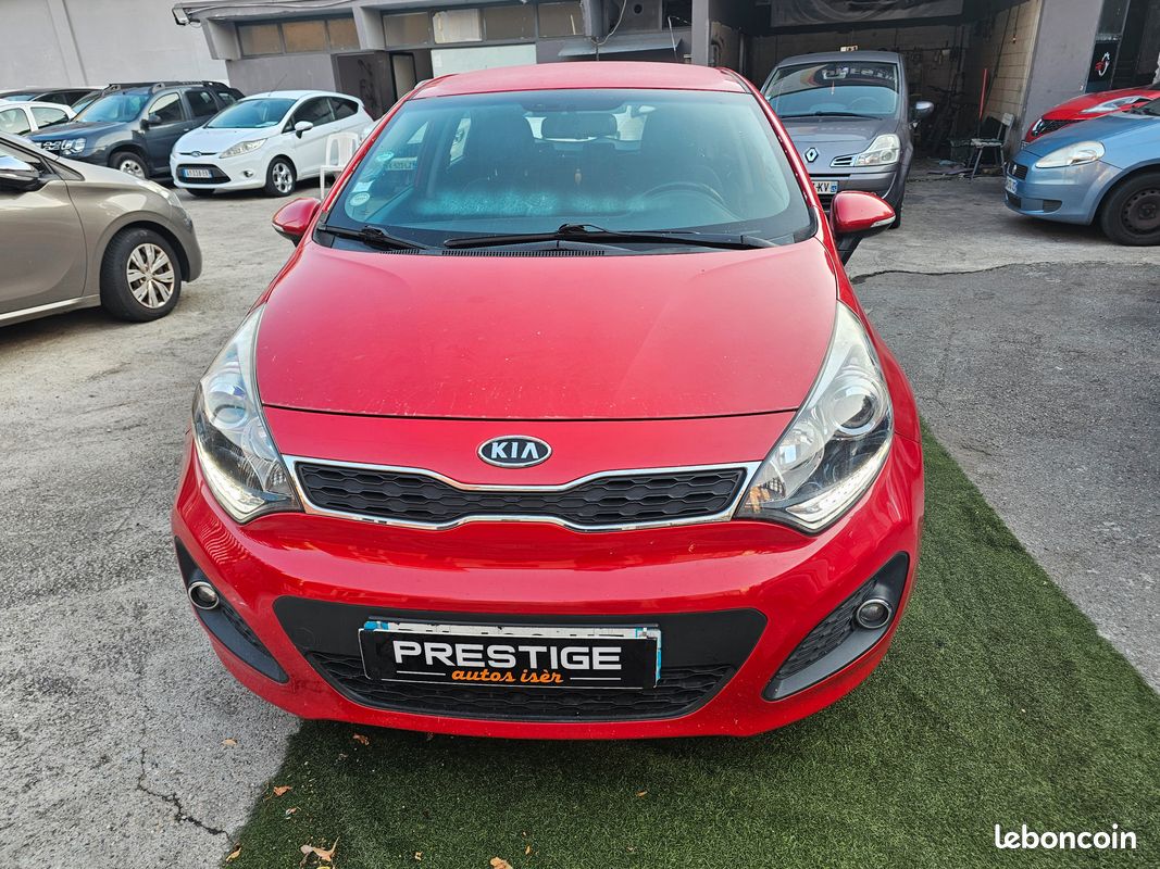 KIA RIO 1.4 CRDI 90 CH 6 CV CT OK très PROPRE (image 8)