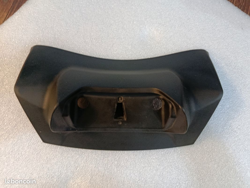 Fermeture support dosseret MP3 125/250/300/400/500 Piaggio (image 1)