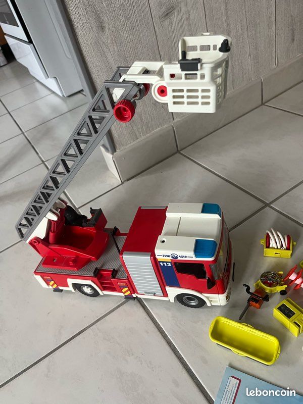 Playmobil 4820 camion de pompiers (image 5)