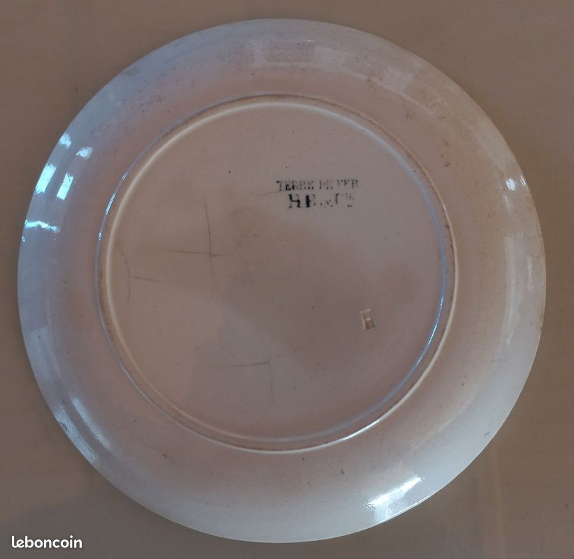Assiette parlante début XXème en Terre de Fer (image 2)
