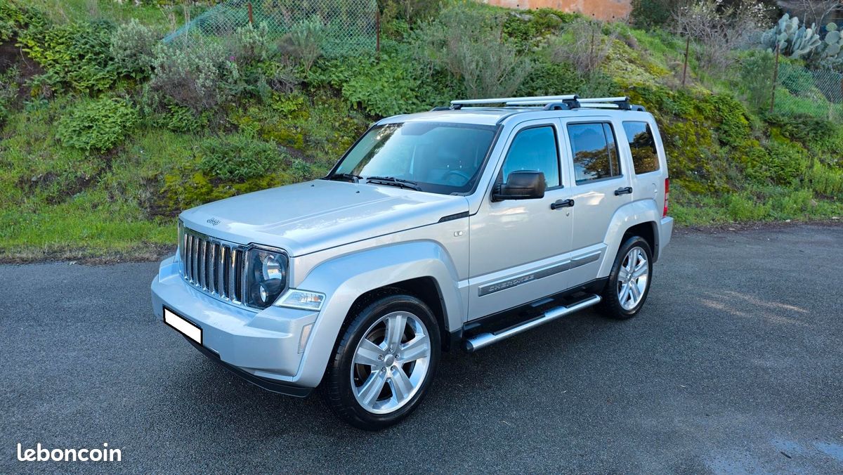 JEEP Cherokee 2.8 CRD 200ch Overland 4wd Toit ouvrant (image 1)