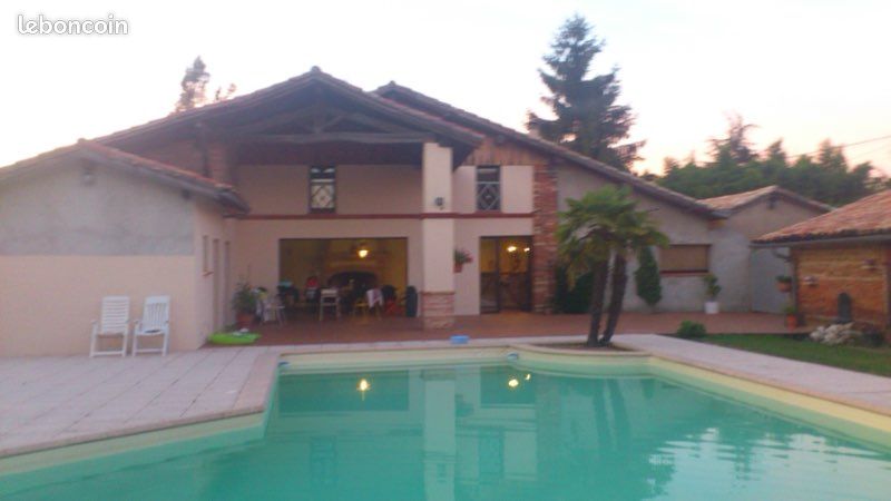 Maison 7 pièces 300 m² · à Grisolles · 300 m² · 580 000 €