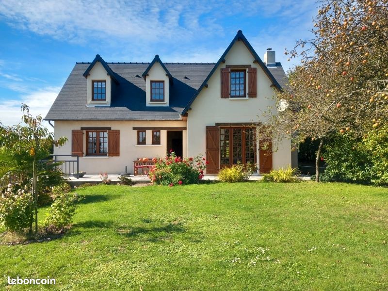 Maison 7 pièces 140 m² · à Saint-Jean-d'Elle · 140 m² · 230 000 €
