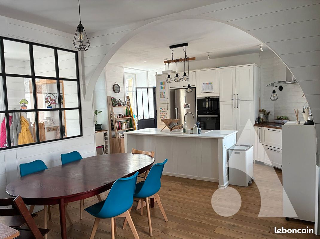 Maison 9 pièces 235 m² · à Morienval · 235 m² · 349 000 €