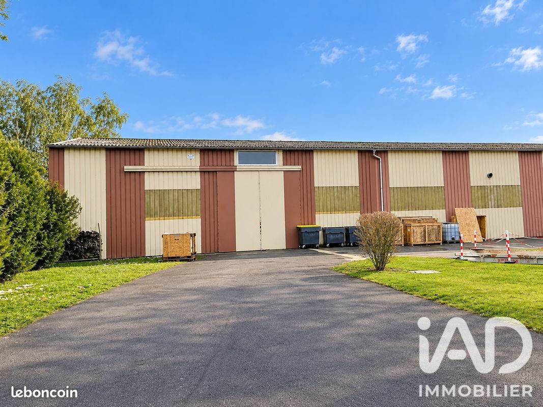 Immeuble 400 m² · à Rebais · 400 m² · 755 000 €