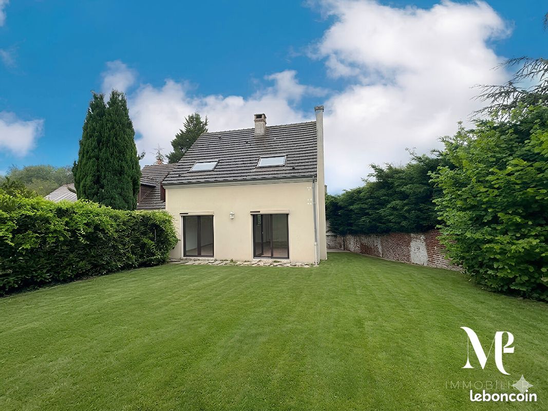 Maison 4 pièces 87 m² · à Ermenonville · 87 m² · 249 900 €