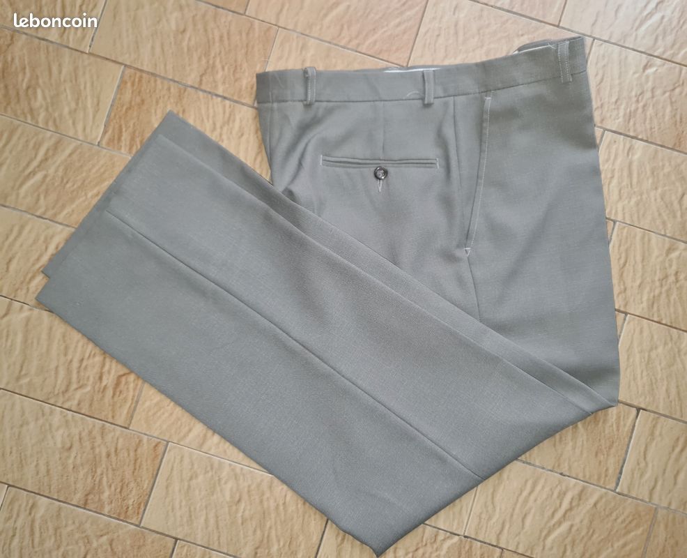 Pantalon costume Taille 44 Vêtements