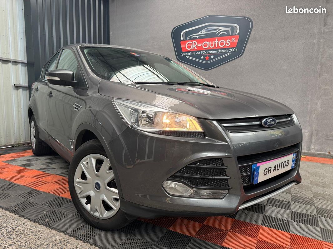 KUGA 1.6 Ecoboost 150cv / 1ere main - Passage Possible à l'éthanol - Révisé et garanti 1 an / 105.000kms / Toit ouvrant panoramique -GPS - clim (image 5)