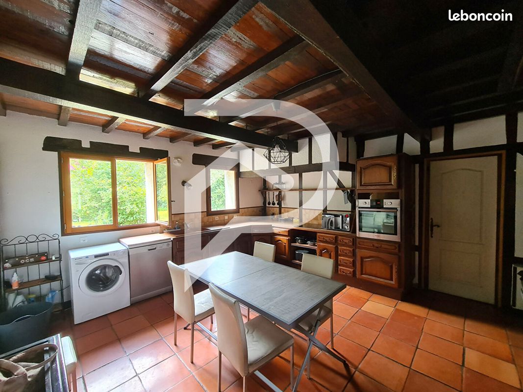 Maison 8 pièces 225 m² - Amou 40330 (image principale 7)