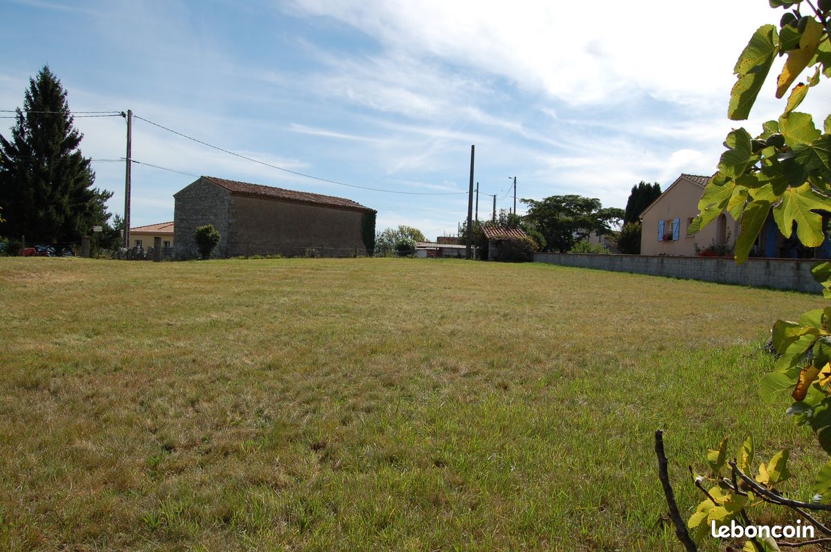 Terrain à vendre St Salvy de la Balme · à Saint-Salvy-de-la-Balme · 88 625 €