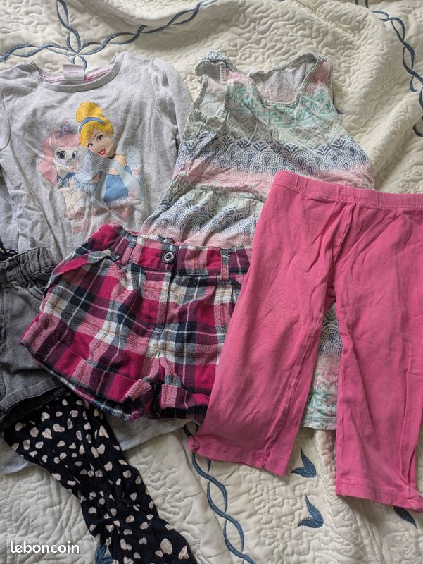 Lot vêtements fille 4-6 ans (image 1)