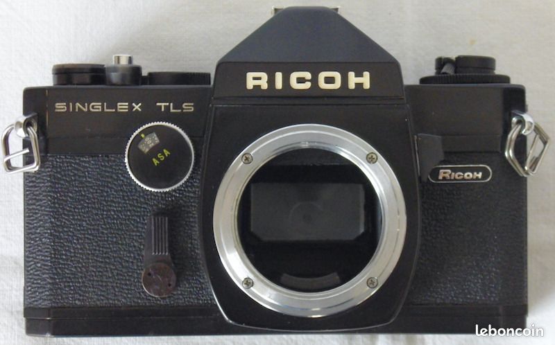 Appareil photo ancien reflex Ricoh singlex TLS
