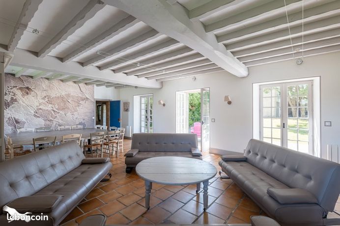 Maison 10 pièces 364 m²