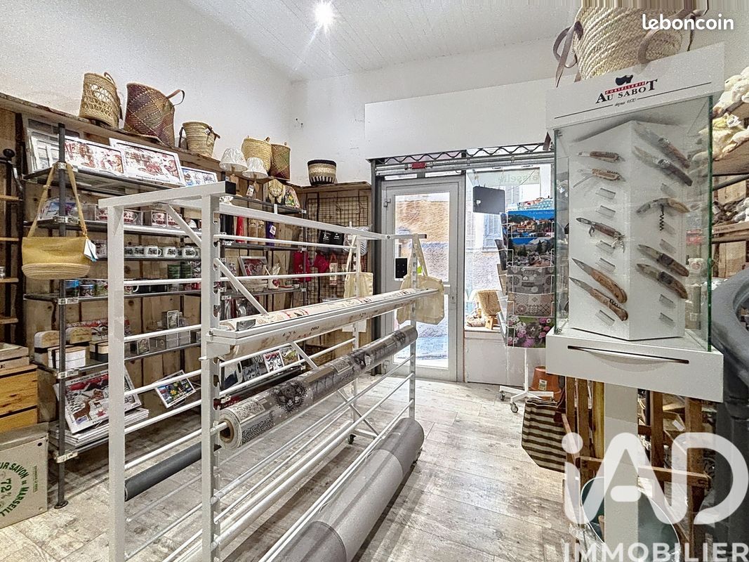 Local commercial 70 m² Saint-Martin-Vésubie (image 2)