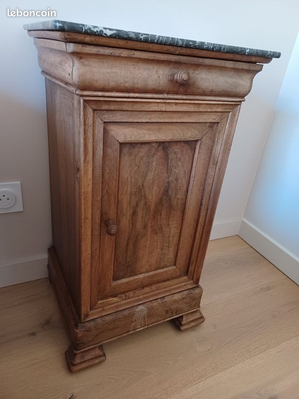 Table de chevet (image 1)