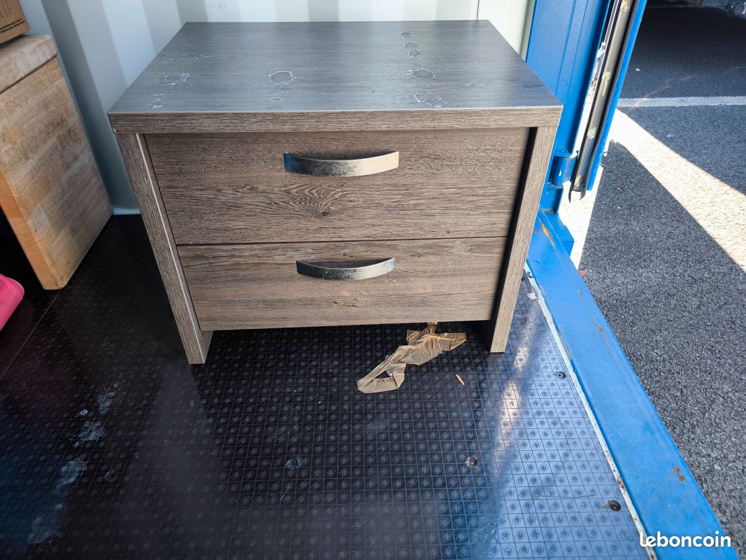 Commode et table de chevet (image 3)