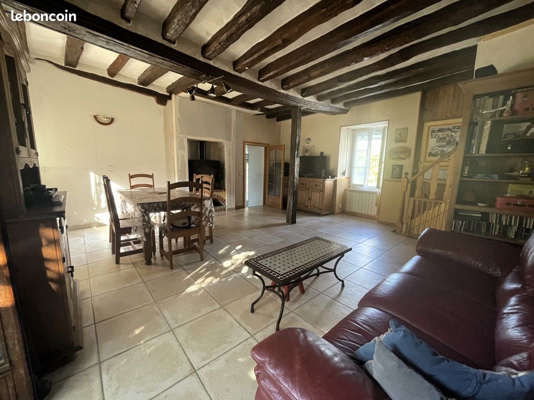 Maison 4 pièces 111 m² · à Lavardin · 111 m² · 143 000 €