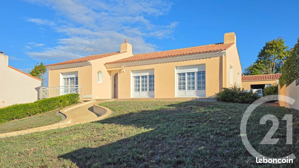 Maison 5 pièces 142 m² · aux Sables-d'Olonne · 142 m² · 391 000 €