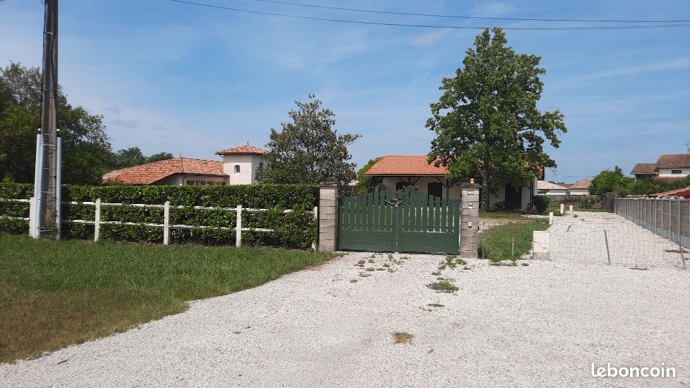 Terrains A VENDRE · à Léognan · 190 000 €
