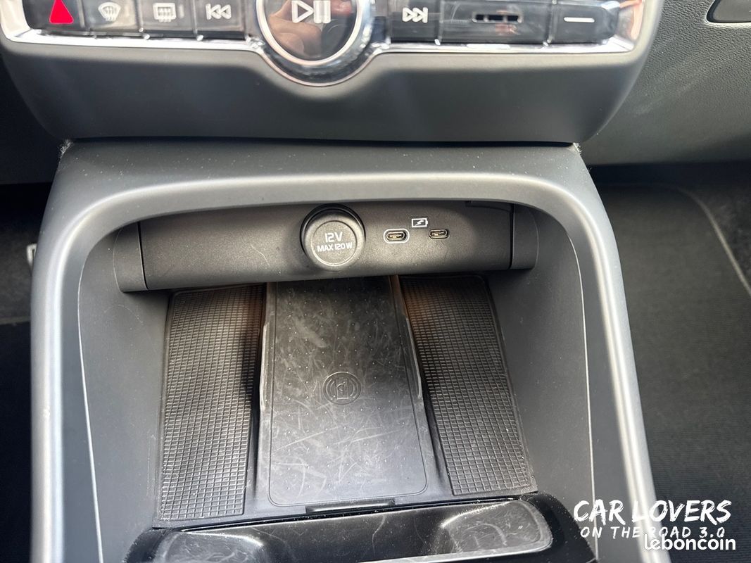 VOLVO XC40 B3 163 ch DCT7 Ultra (image 30)