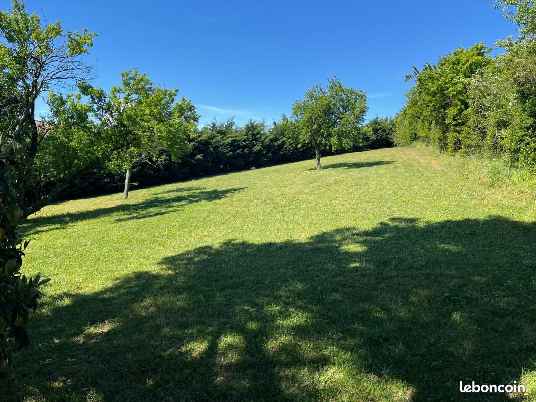 Terrain 715 m² Saint Cyr Sur Le Rhone · à Saint-Cyr-sur-le-Rhône · 150 000 €