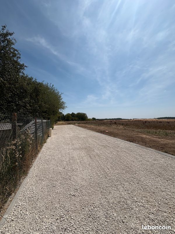Terrain 727 m² monnerville proche etampes · 97 000 €
