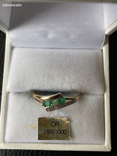 Bague En Or 18 Carats - Sertie D'émeraudes Et De Diamants - Poids 1.99g - Taille 51