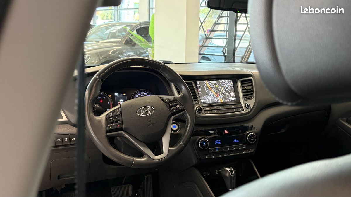HYUNDAI Tucson 1.7 CRDi 141 2WD DCT-7 Executive (image 9)