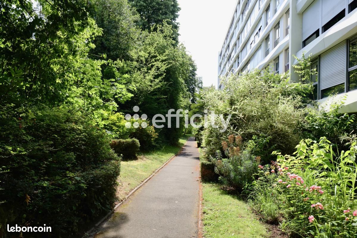 Appartement 4 pièces 105 m² · à Lambersart · 105 m² · 300 000 €