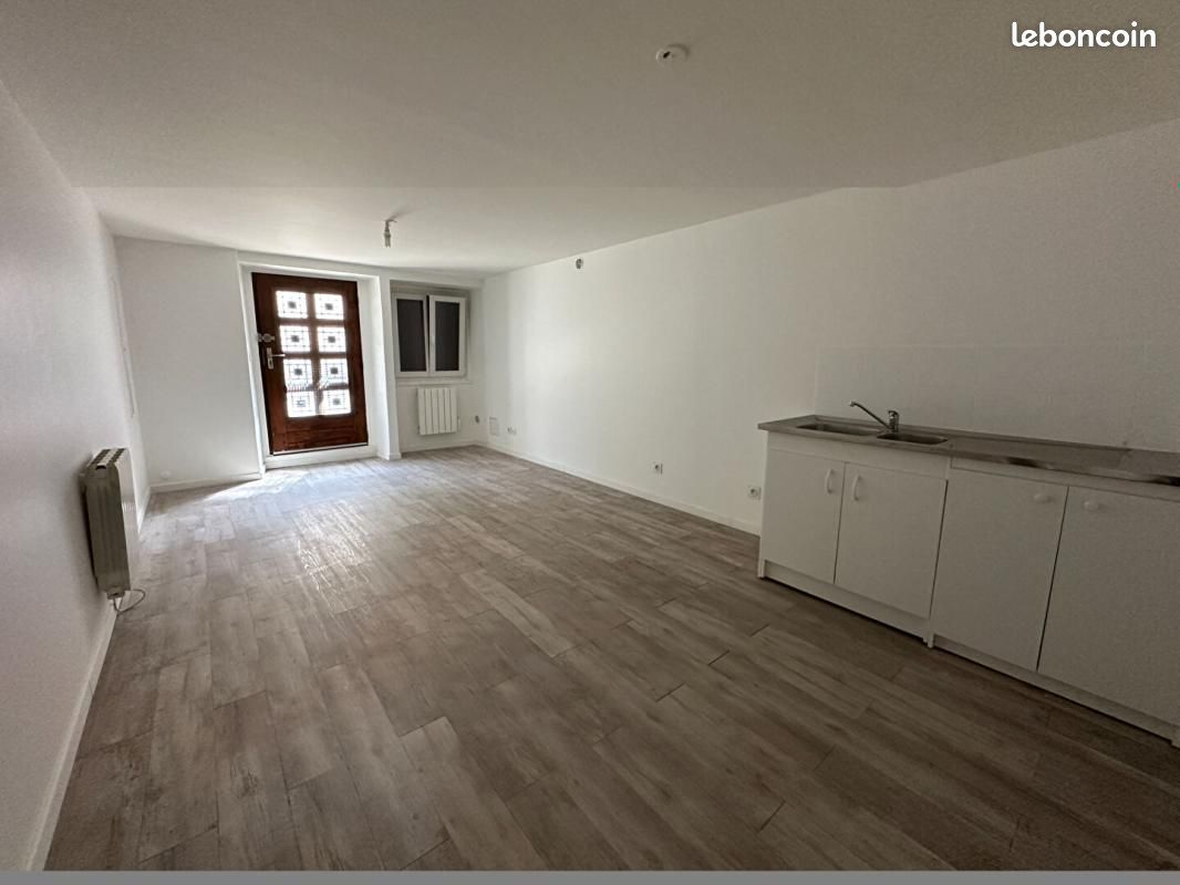 Appartement 2 pièces 40 m² · à Arpajon · 40 m² · 700 €/mois