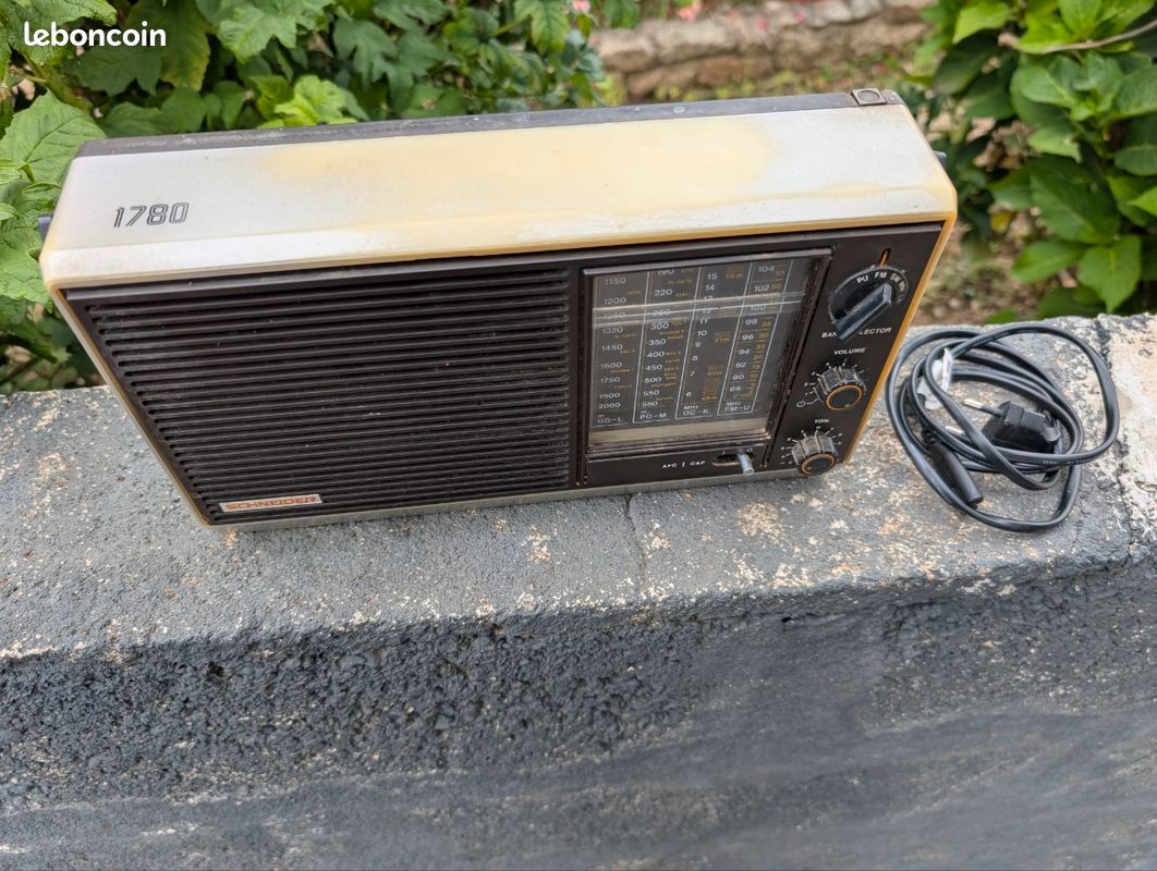 Radio Schneider 1780 radio FM tuner vuntage (image 1)