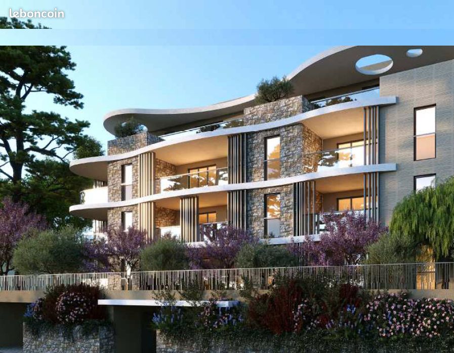 Parking 26 m² · à Mougins · 26 m² · 250 €/mois